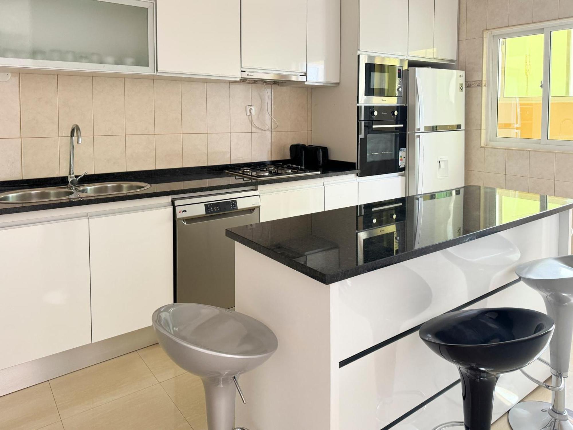 3 Bedroom Apt, Free Wifi & Ac, Cidadela - Lcgr Praia Exterior photo